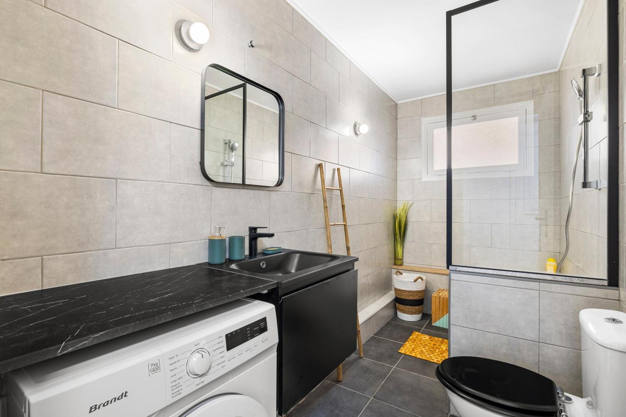 Nice Renting - Philibert - Elegant Spacious Quiet Near The Port Free Parking Buitenkant foto